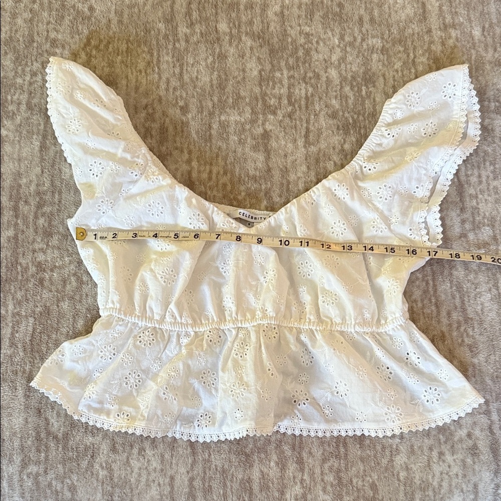Super Cool Celebrity Pink Cream Eyelet Blouse Size Large - Picture 6 of 7